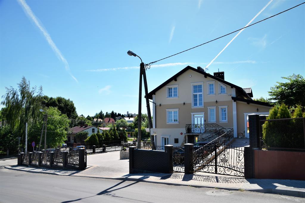 Willa Rozana - Apartamenty I Pokoje Goscinne Sandomierz Ngoại thất bức ảnh