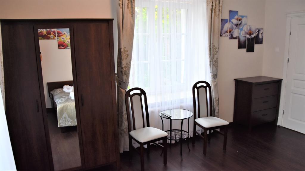 Willa Rozana - Apartamenty I Pokoje Goscinne Sandomierz Ngoại thất bức ảnh
